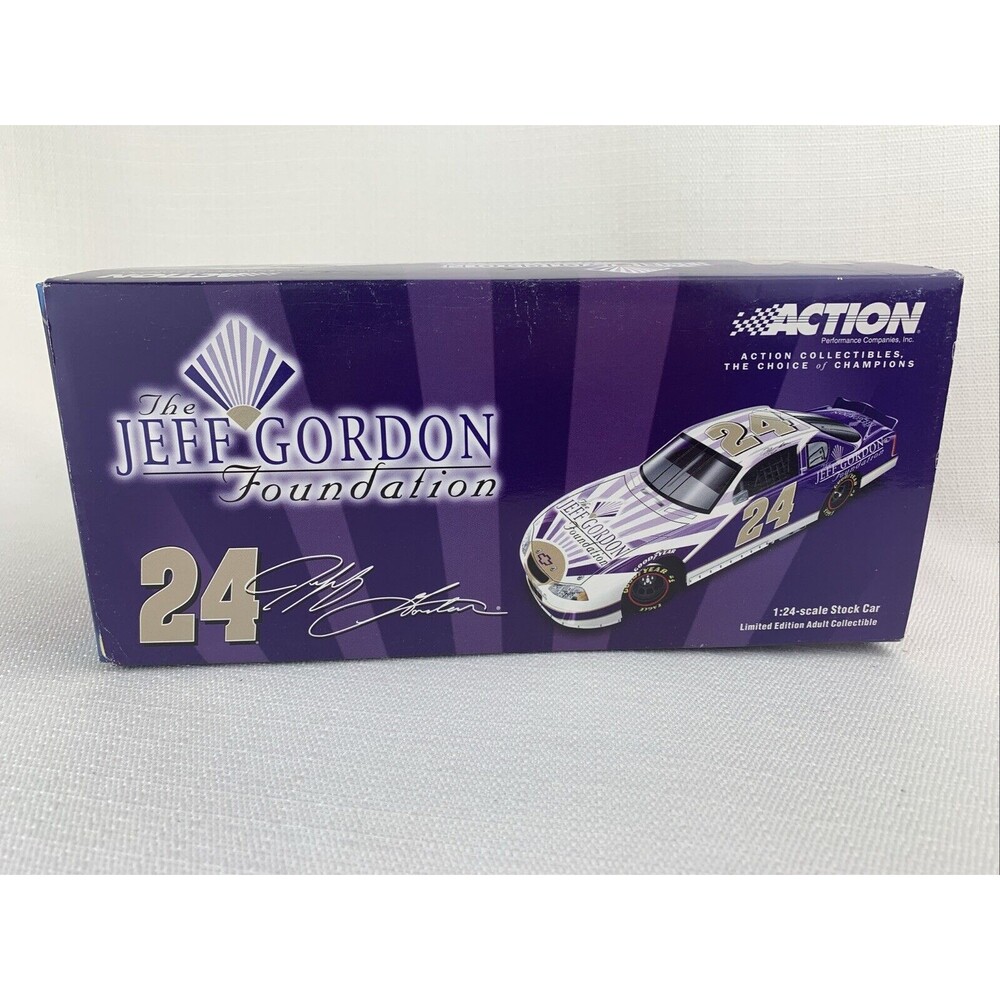 2001 Jeff‎ Gordon #24 Foundation 1:24 NASCAR Action MIB